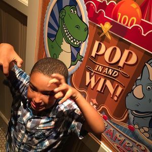 Meet your Posher, Jeffery